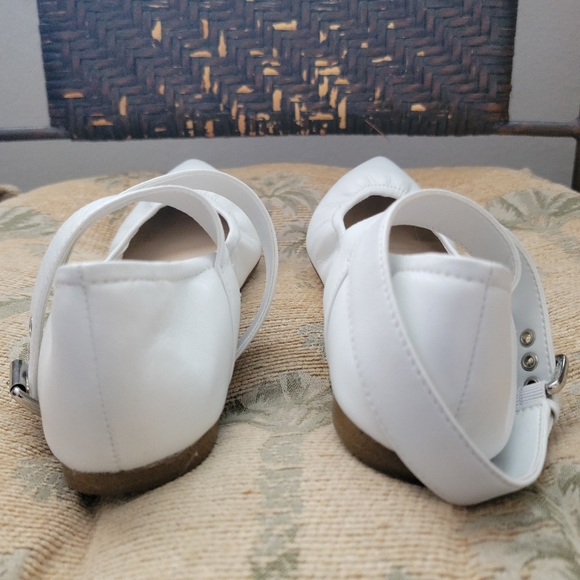 ALDO Palmyre Ankle Strap Ballerina Flats 6. - Picture 5 of 10